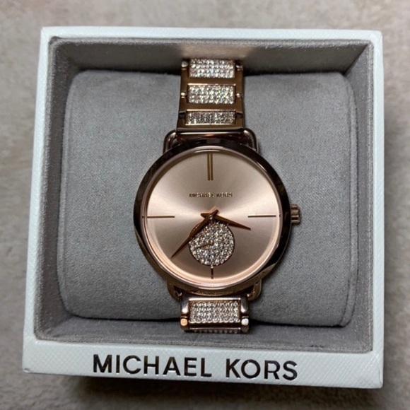 MK rose gold watch - Picture 2 of 5